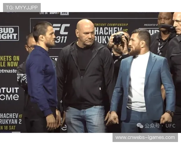 乌马尔·努尔马戈梅多夫接手雏量级冠军，德瓦利什维利升重